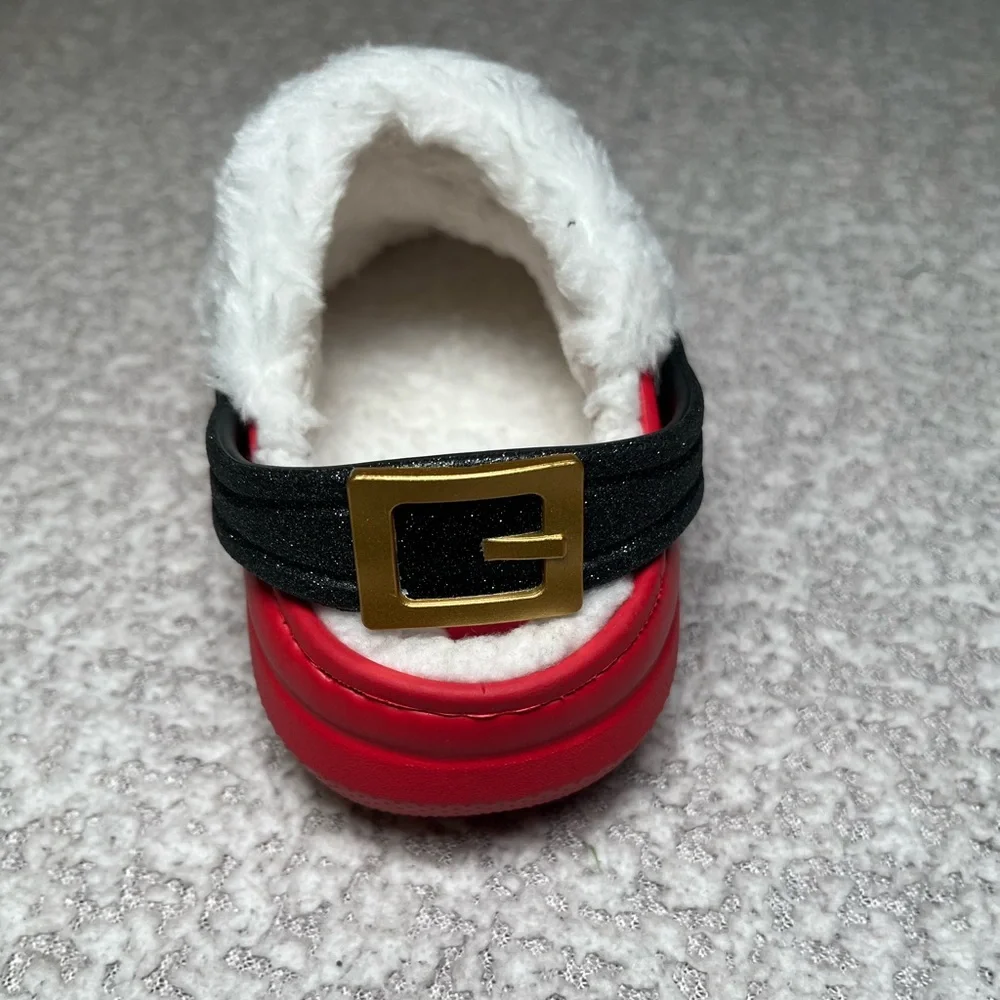 NWT Crocs Kids C8 Classic Lined Holiday Santa Clog Red & White Buckle Back Strap